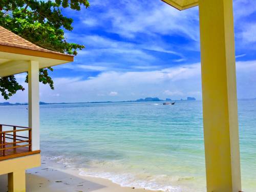 Imagen de la habitación del Hotel Pawapi Beach Resort Koh Mook. Foto 3