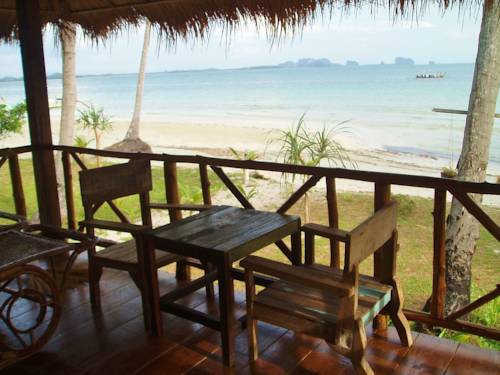 Imagen de la habitación del Hotel Pawapi Beach Resort Koh Mook. Foto 13