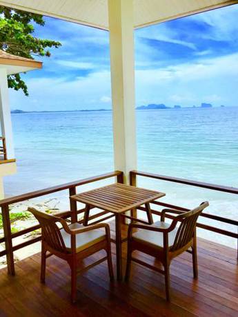 Imagen de la habitación del Hotel Pawapi Beach Resort Koh Mook. Foto 16