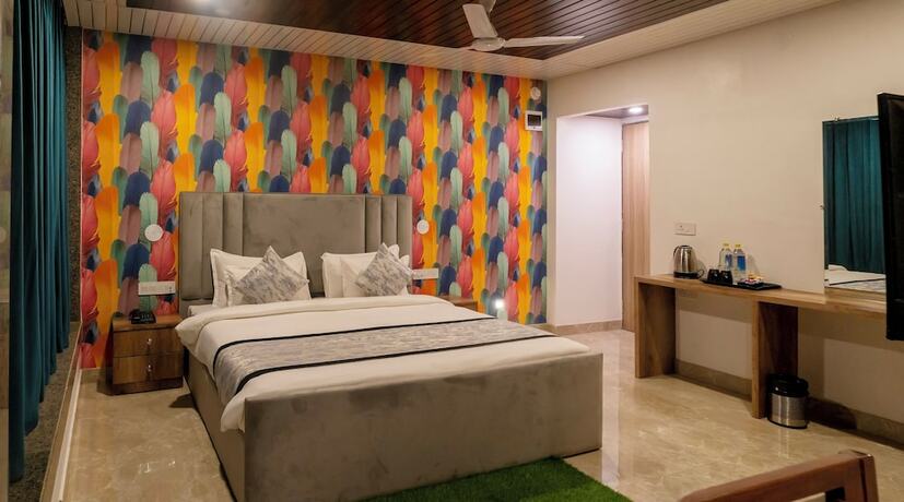 Imagen de la habitación del Hotel Pax Grand Blue Udaipur. Foto 13