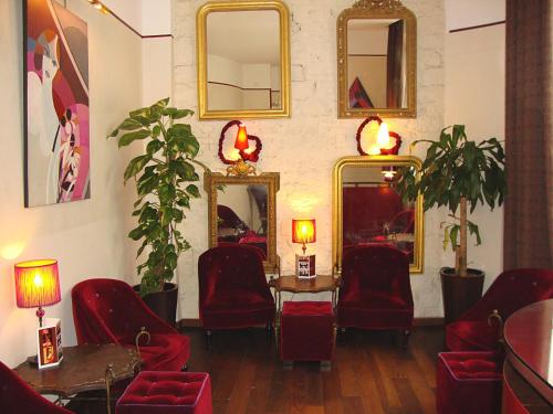 Imagen de los interiores del Hotel Pax Opera. Foto 9