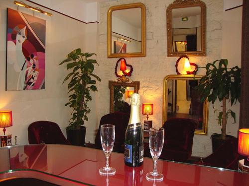 Imagen de los interiores del Hotel Pax Opera. Foto 10