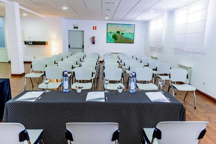 Imagen de los interiores del Hotel Pax Torrelodones. Foto 17