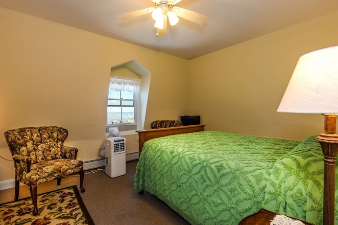 Imagen de la habitación del Hotel Payne\'s Harbor View Inn. Foto 16