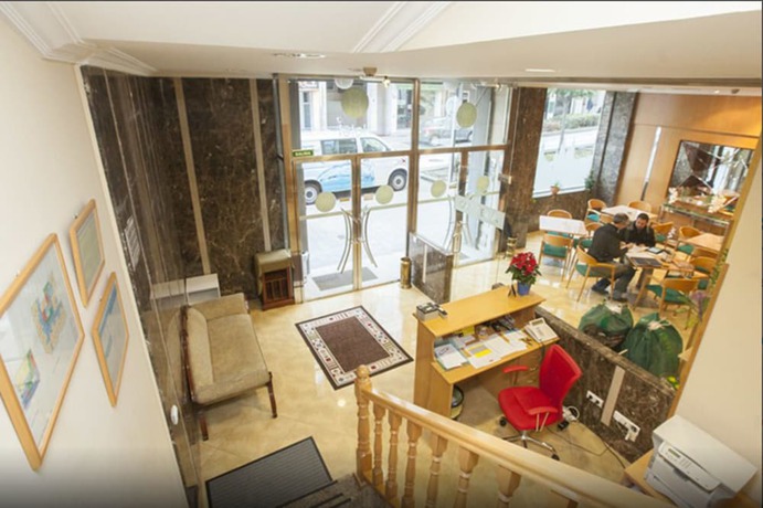 Imagen de los interiores del Hotel Payro **. Foto 8