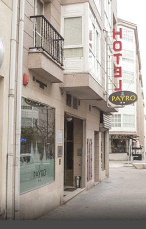 Imagen de los exteriores del Hotel Payro **. Foto 7