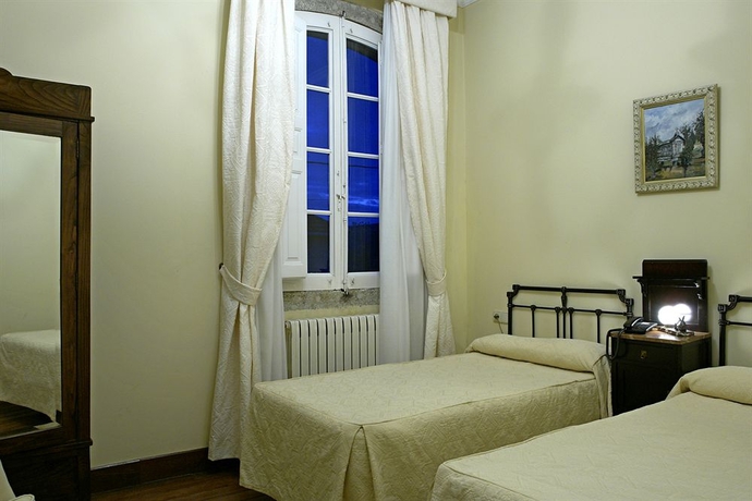 Imagen de la habitación del Hotel Pazo Almuzara. Foto 6