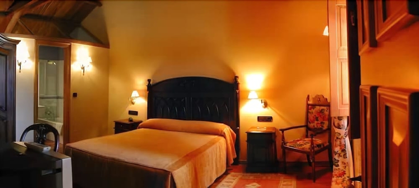 Imagen de la habitación del Hotel Pazo De Adran. Foto 5