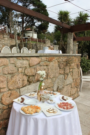 Imagen de los exteriores del Hotel Pazo De Adran. Foto 11