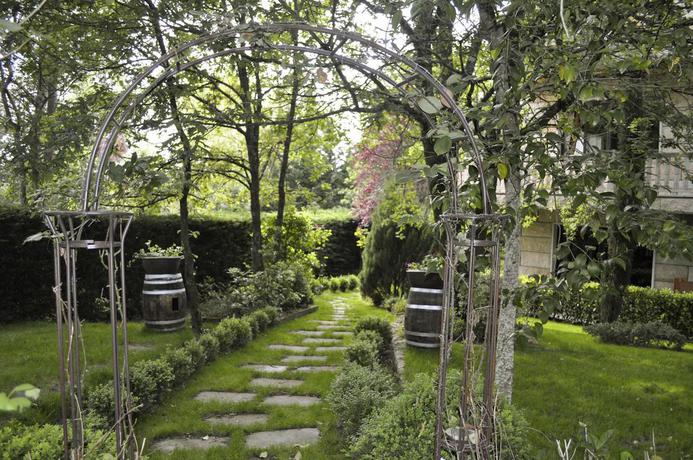 Imagen de los exteriores del Hotel Pazo De Monterrei By Bossh Hotels. Foto 8