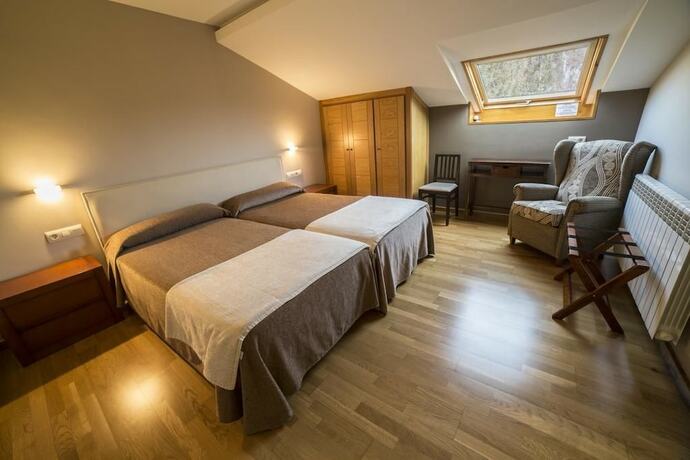 Imagen de la habitación del Hotel Pazo de Sedor. Foto 17