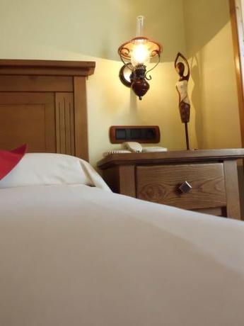 Imagen de la habitación del Hotel Pazos Alba. Foto 5