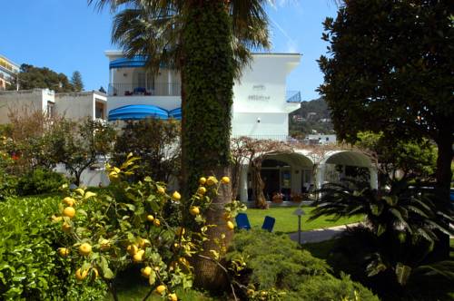 Imagen general del Hotel Pazziella Garden and Suites. Foto 2