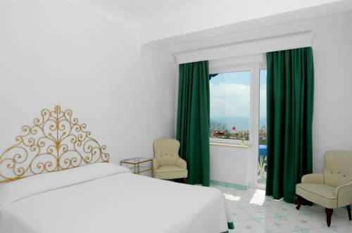 Imagen de la habitación del Hotel Pazziella, a Luxury Collection Hotel, Capri. Foto 7