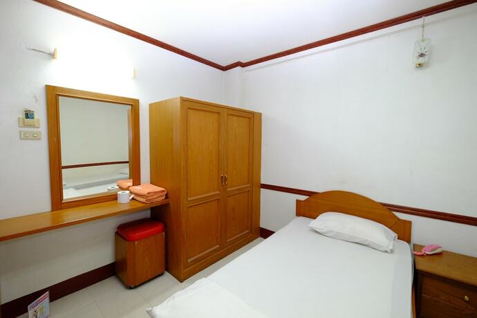 Imagen general del Hotel Pc Palace. Foto 16