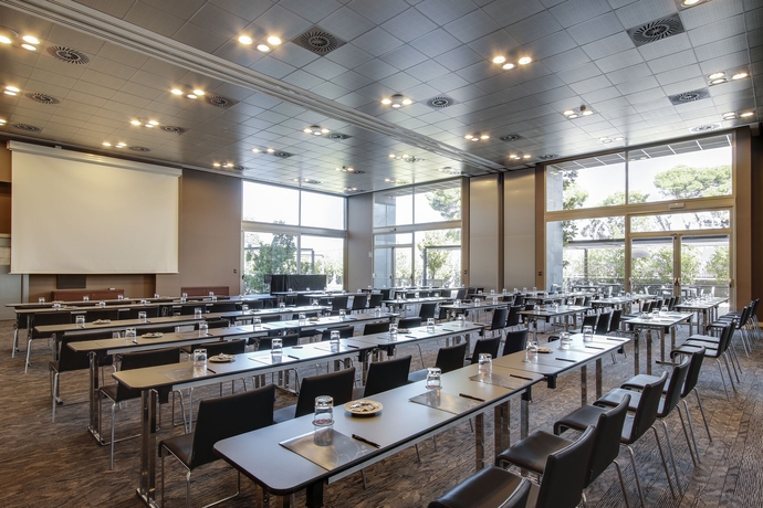 Imagen de los interiores del Hotel Pcm Forum Alcalá. Foto 12