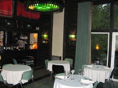 Imagen del bar/restaurante del Hotel Pe&Ntilde;On Del Lago. Foto 2