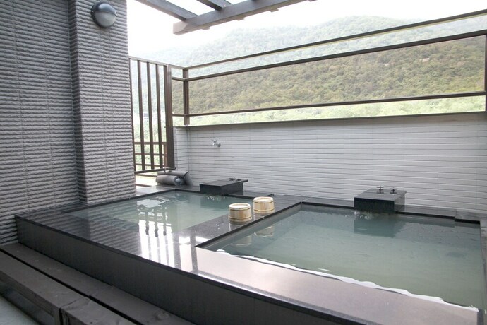 Imagen de la habitación del Hotel Peace Area Hot Spring. Foto 17