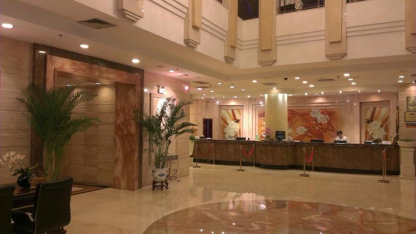 Imagen de los interiores del Hotel Peace International Hotel - Shangrao. Foto 20