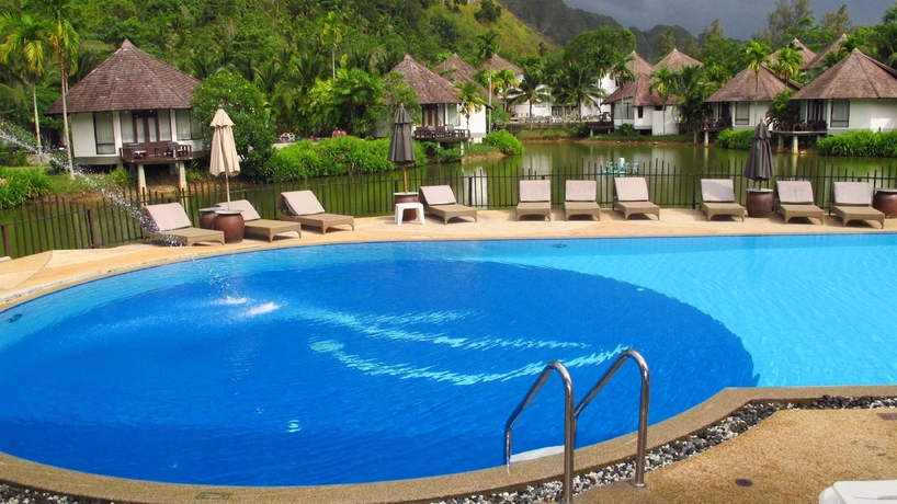 Imagen de la piscina del Hotel Peace Laguna Resort and Spa. Foto 15