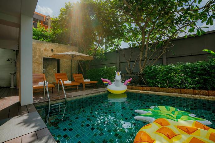 Imagen de la piscina del Hotel Peace Land Khaosan. Foto 20