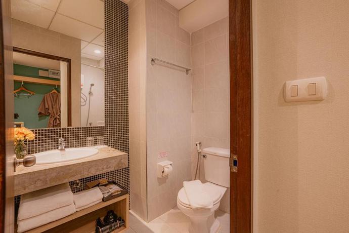 Imagen de la habitación del Hotel Peace Land Khaosan. Foto 18