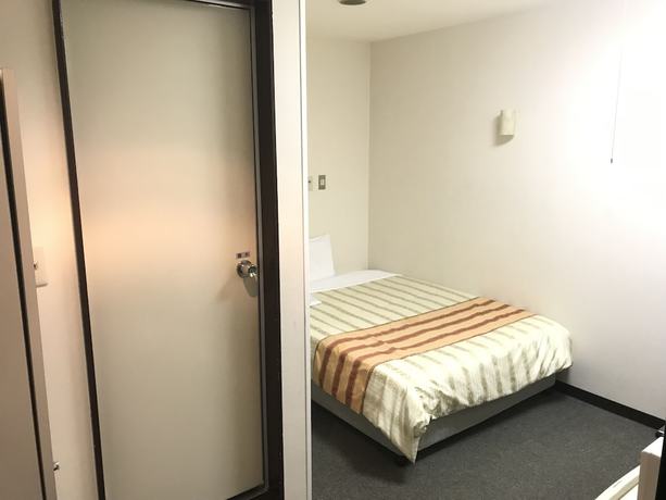 Imagen de la habitación del Hotel Peace Land Naha. Foto 10