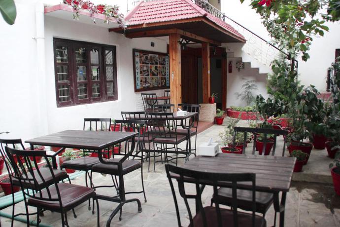 Imagen del bar/restaurante del Hotel Peace N Park. Foto 4