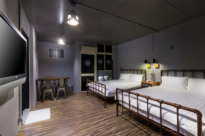 Imagen de la habitación del Hotel Peace Prison Cafe Inn. Foto 16