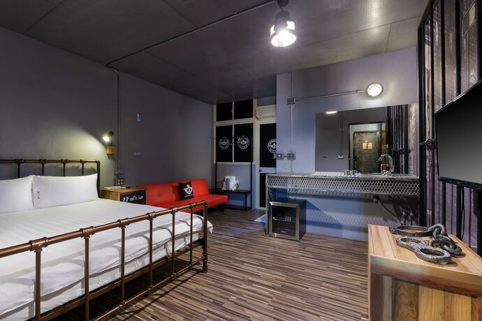 Imagen de la habitación del Hotel Peace Prison Cafe Inn. Foto 23