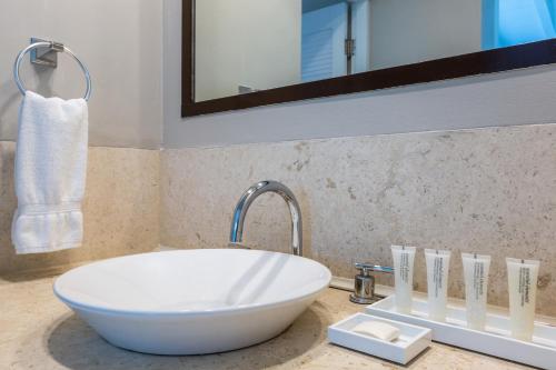 Imagen de la habitación del Hotel Peace and Plenty Resort. Foto 6