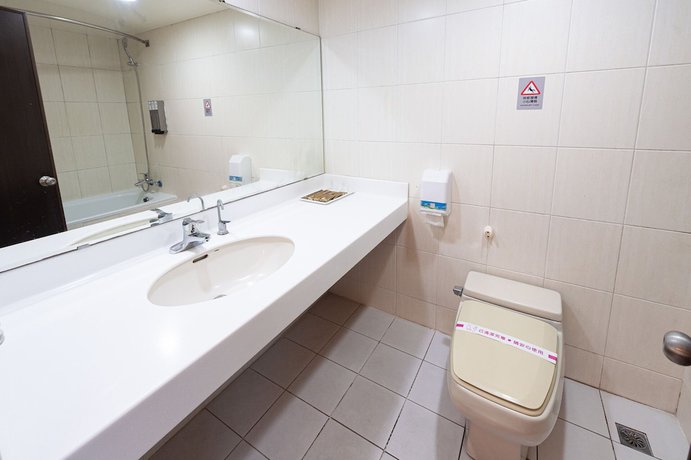 Imagen de la habitación del Hotel Peach. Foto 9