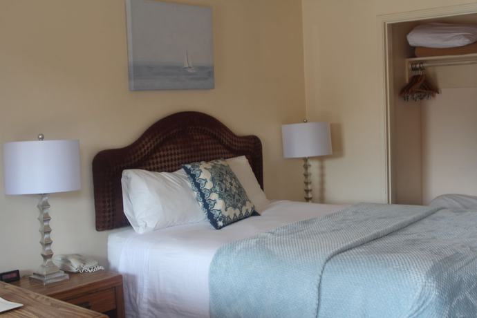 Imagen de la habitación del Hotel Peach Tree Inn, San Luis Obispo. Foto 6