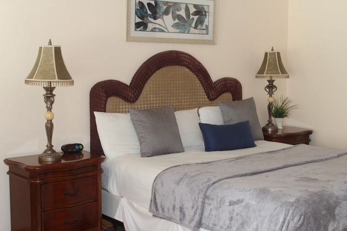Imagen de la habitación del Hotel Peach Tree Inn, San Luis Obispo. Foto 9