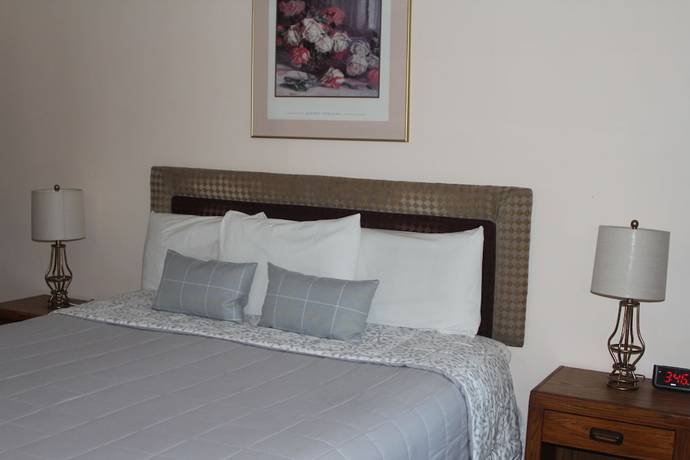 Imagen de la habitación del Hotel Peach Tree Inn, San Luis Obispo. Foto 18