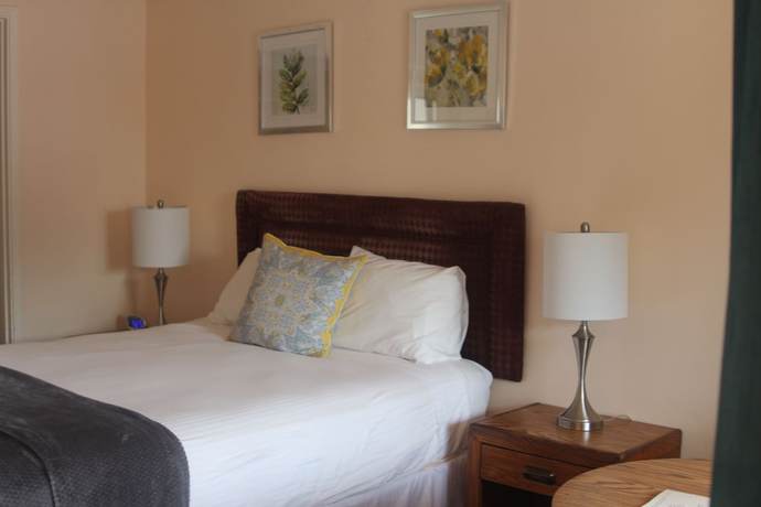 Imagen de la habitación del Hotel Peach Tree Inn, San Luis Obispo. Foto 19