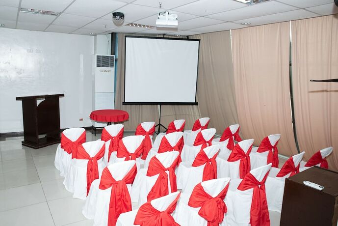 Imagen general del Hotel Peach Tree Lodge. Foto 6