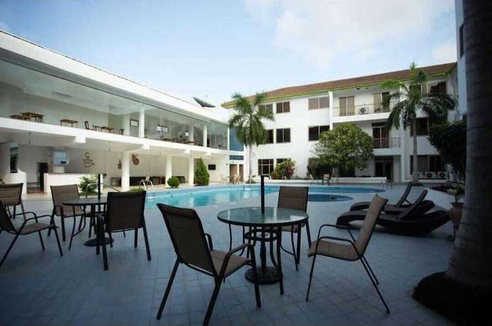 Imagen de la piscina del Hotel Peach View and Apartments.. Foto 10