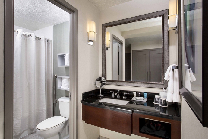 Imagen de la habitación del Hotel Peachtree Hotel Midtown Atlanta. Foto 6