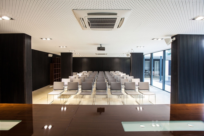 Imagen de los interiores del Hotel P&eacute;rola. Foto 11