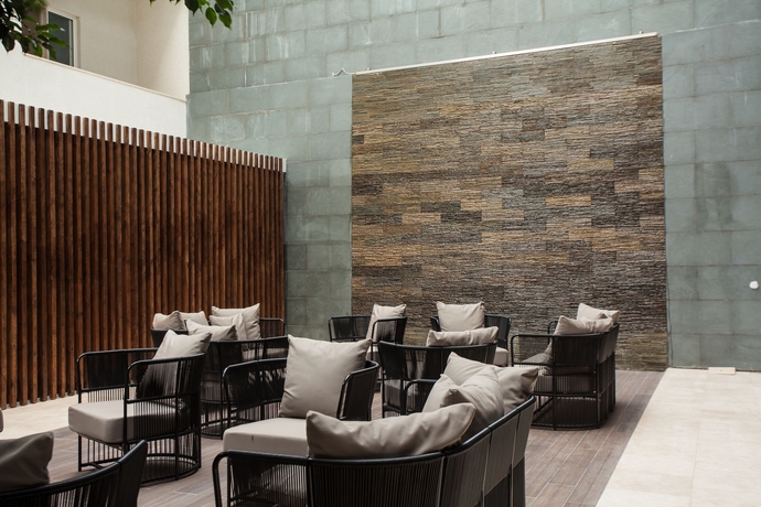 Imagen de los interiores del Hotel P&eacute;rola. Foto 14