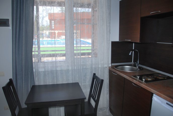 Imagen de la habitación del Hotel Peak Season. Foto 11