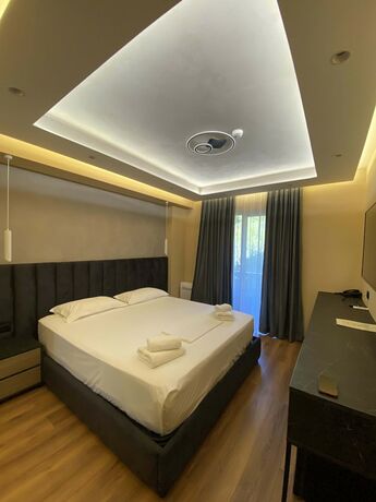 Imagen de la habitación del Hotel Peaky. Foto 13