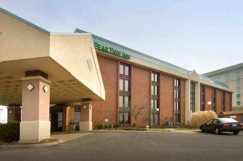 Imagen de la habitación del Hotel Pear Tree Inn St. Louis Arnold. Foto 2