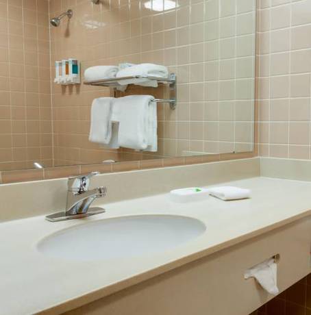 Imagen de la habitación del Hotel Pear Tree Inn St. Louis Arnold. Foto 7