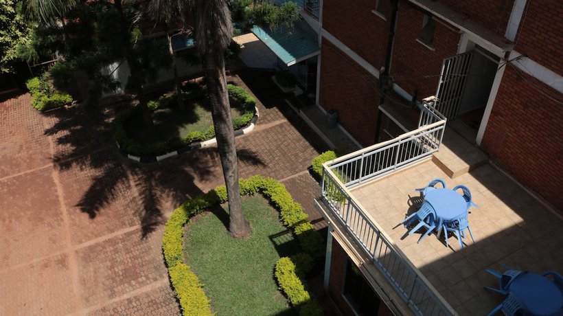 Imagen de los exteriores del Hotel Pearl Afrique. Foto 17