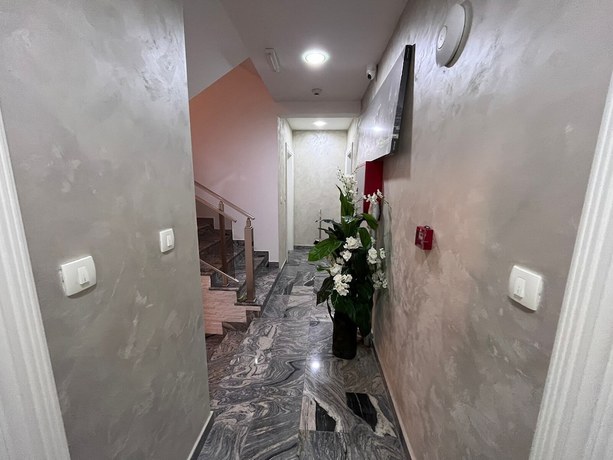 Imagen de los interiores del Hotel Pearl Apartments, Budva. Foto 15
