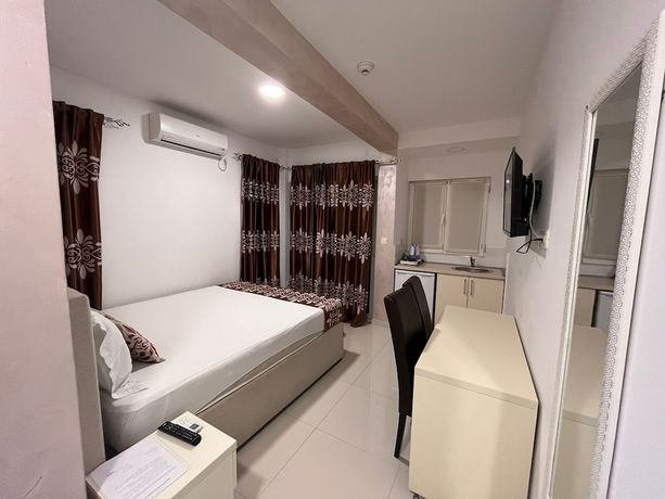 Imagen de la habitación del Hotel Pearl Apartments, Budva. Foto 13