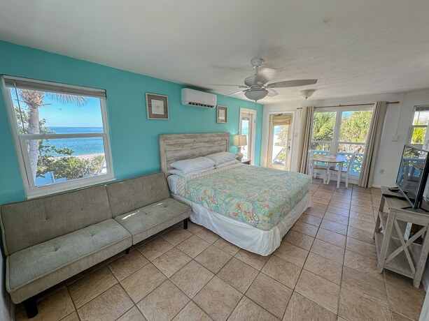 Imagen general del Hotel Pearl Beach Inn. Foto 1