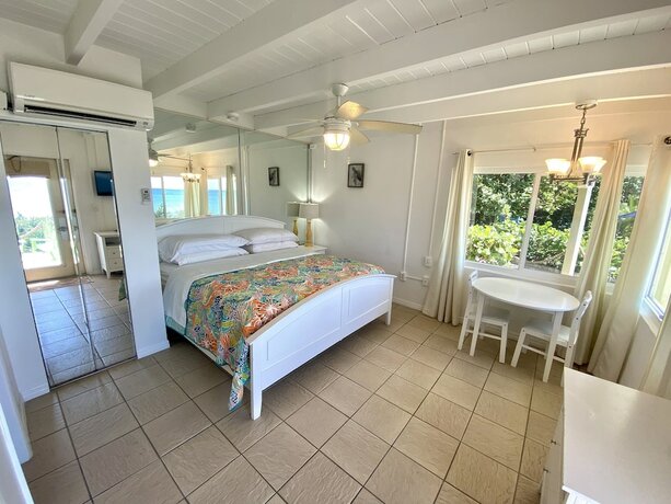 Imagen general del Hotel Pearl Beach Inn. Foto 2